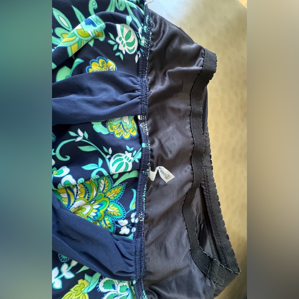 Land’s End Tankini Top, Size 12, Navy with floral print - Picture 7 of 11